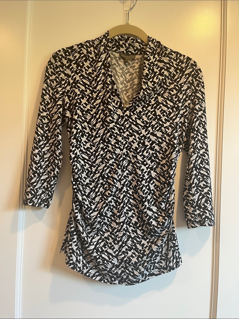 Vince Camuto Black and White Abstract V-Neck Blouse